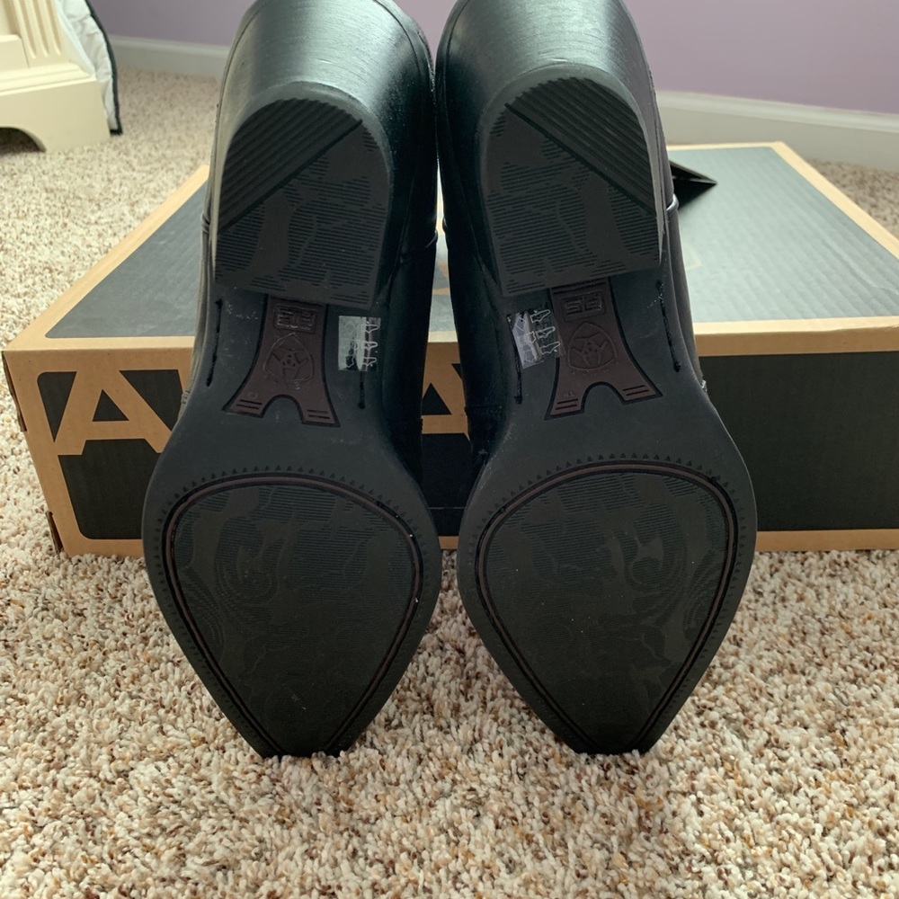 Ariat NWT women’s black cowboy boots 9.5 - Picture 7 of 7